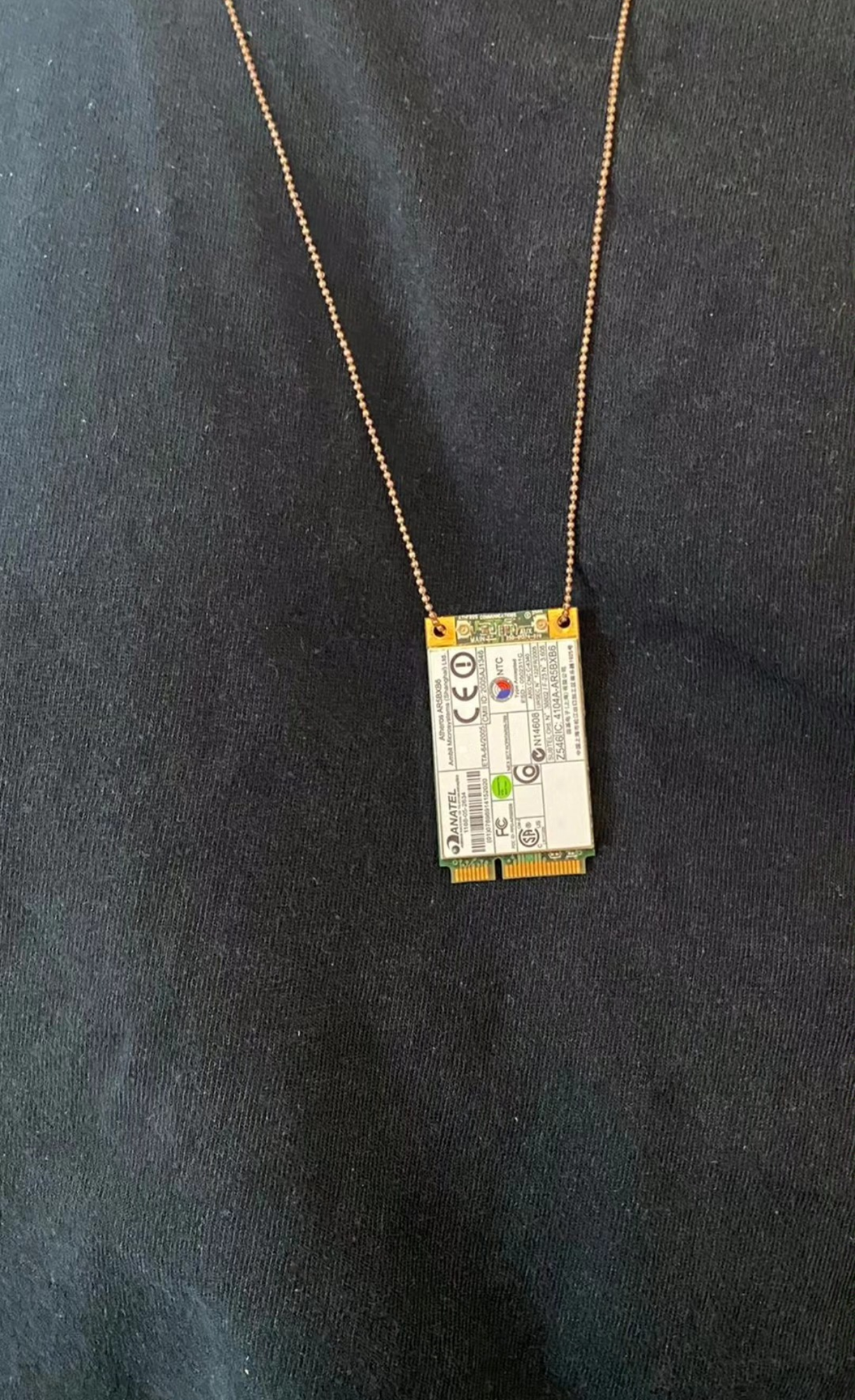 WLAN-Karte an einer Kette